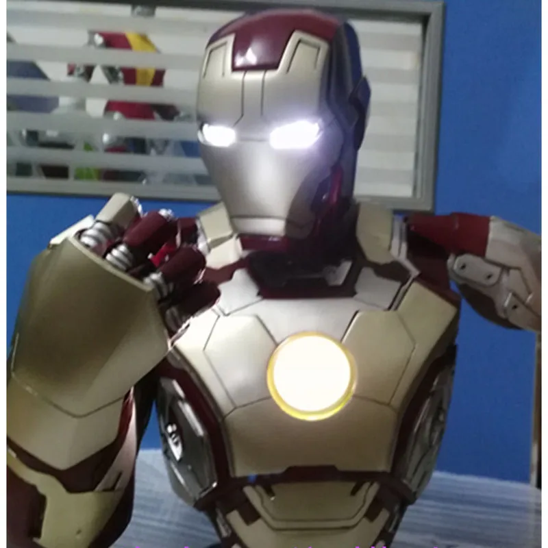 

SOSO COOL! 1:2 Scale Iron Man MK42 Tony Strak ! NEW IRON MAN MODEL 41CM Resin BUST With Led Eye and breast core energy