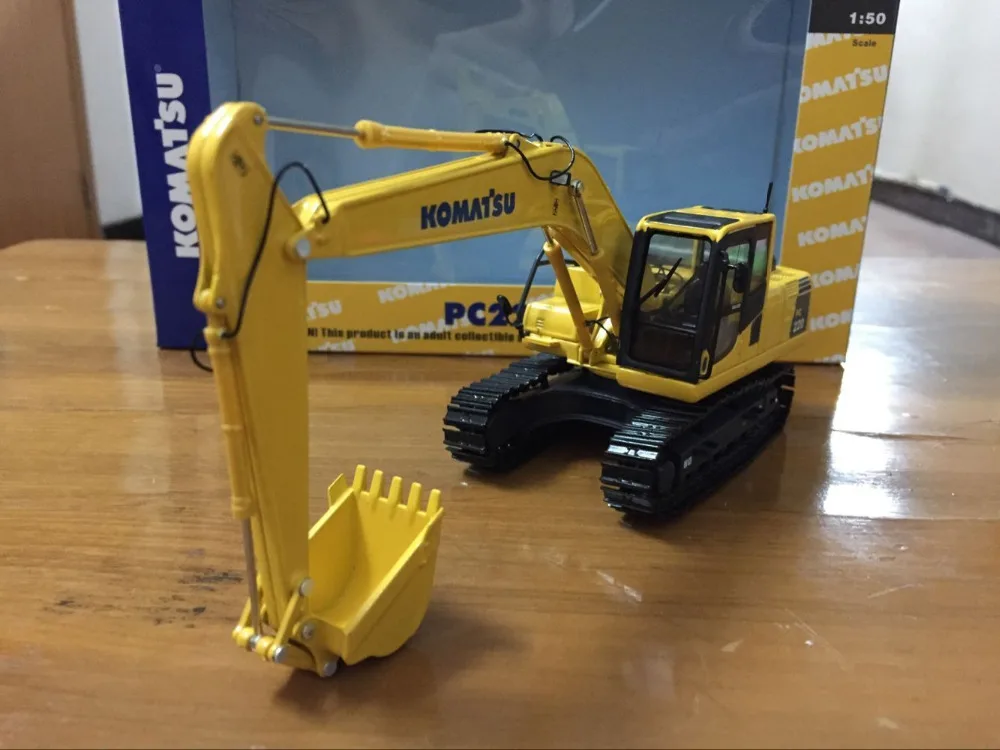 Новая коллекция! Komatsu PC220 экскаватор 1/50 масштаб литой металл модель