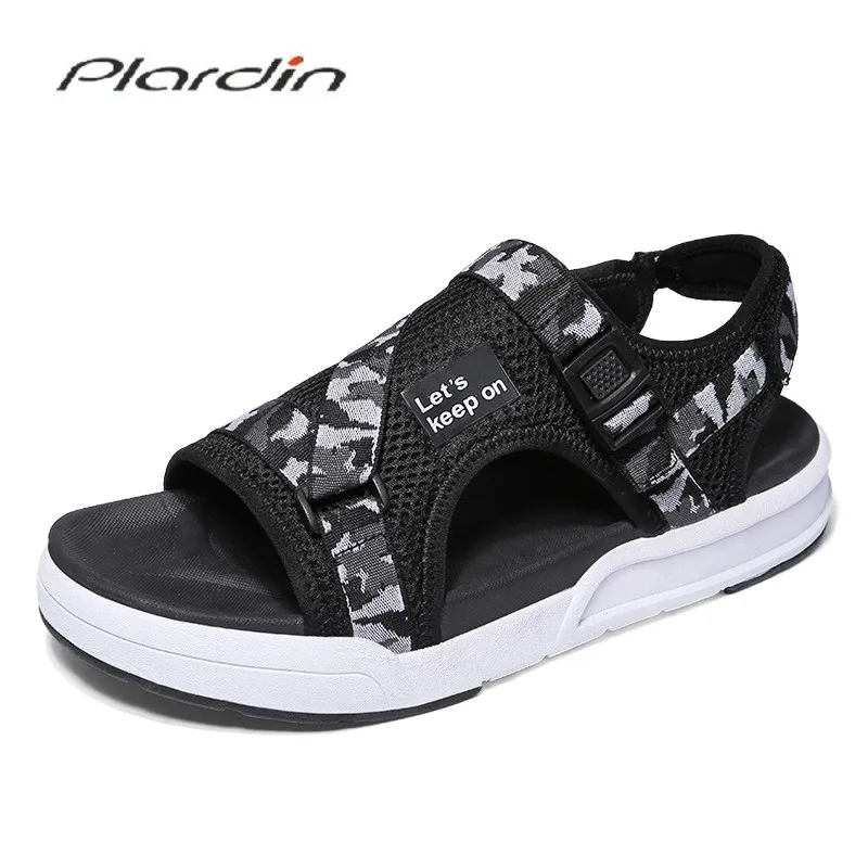 

Plardin New Summer Fashion Flip Flops Beach Sandals Shoes Man Flat Sandals Casual men's Flip Flops Shoes For Men Casual Flats
