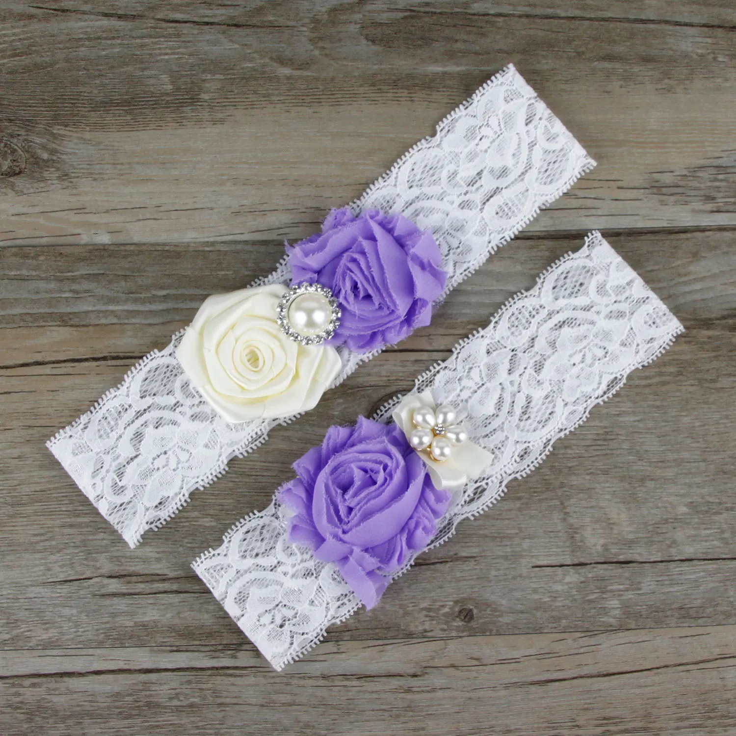 Selling 1 pack of 2 white and elegant vanilla colored Garters bride wedding accessories thigh decoration | Дом и сад