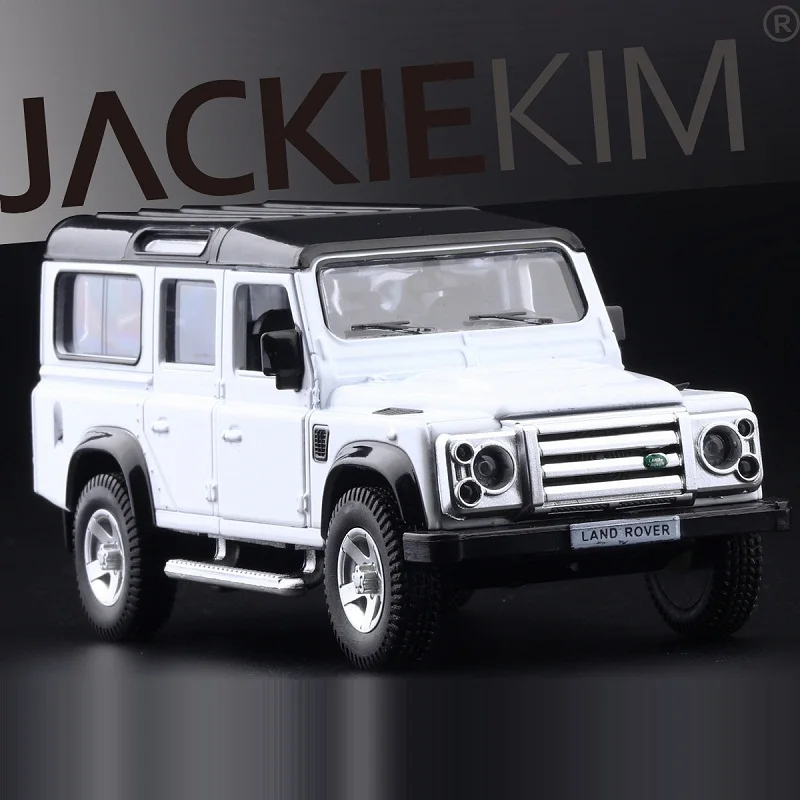 High Simulation Exquisite Diecasts&Toy Vehicles RMZ city Car Styling Defender Off-Road SUV 1:36 All