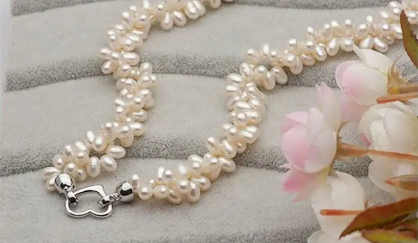 

Free Shipping >>>> Irregular Shape Double Strands White Fresh Water Pearls Necklace