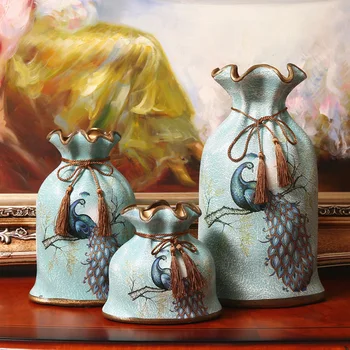 

European style retro decorative vase American Rural peacock ceramic vase high-end home furnishings