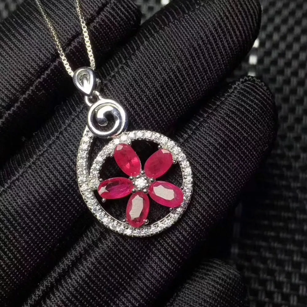 Naturel rouge rubis gemme cercle fleur pendentif pierre précieuse naturelle pendentif collier S925