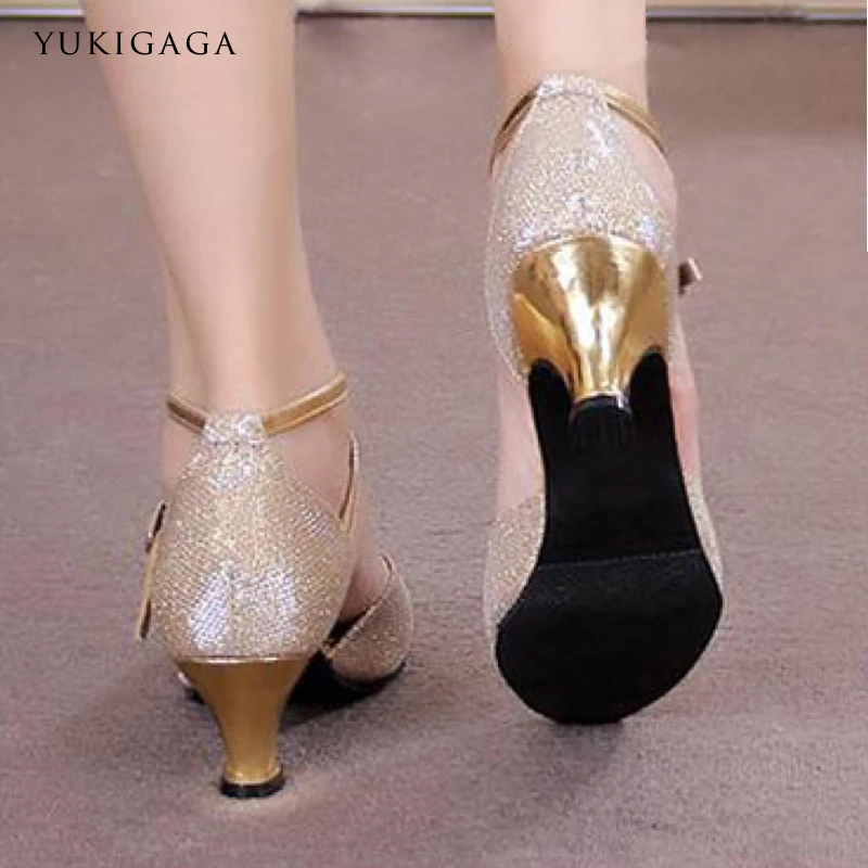  2019 Brand New Red Gold Silver Black Latin Dancing Shoes Women's Closed Toe Salsa Shoes Party Ballr