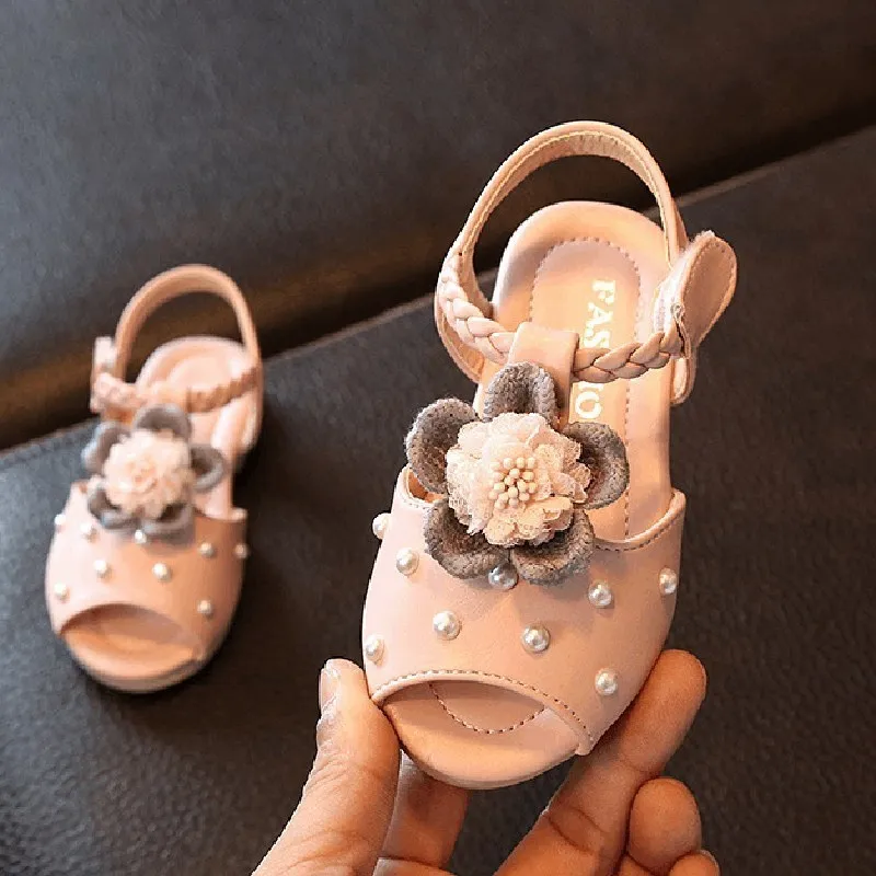 Летние детские сандалии девушки обувь принцесса красивый цветок детская обувь Peals плоские сандалии детские мягкие кожаные римские туфли