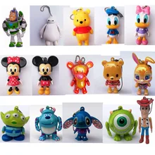 Película de Disney juguete historia Mickey figura de ratón llaveros de juguete Woody Buzz Lightyear Stitch Big Hero Anime llavero de regalo Juguetes