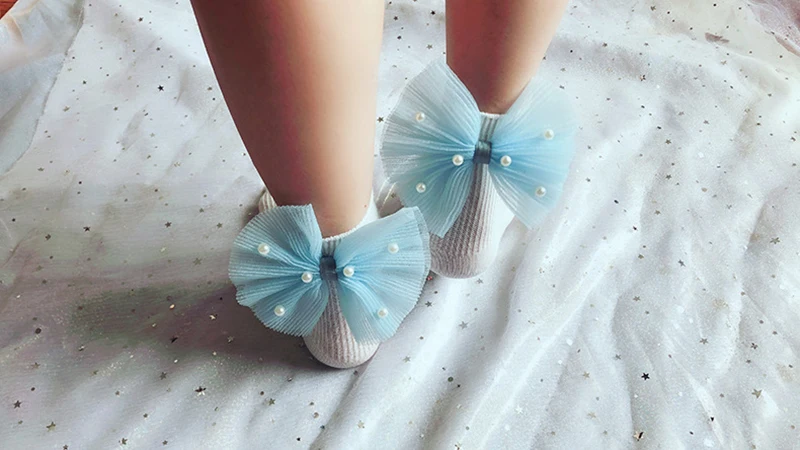 Новые носки для маленьких девочек с бантиками; хлопковые носки до щиколотки для малышей; носки принцессы с бисером для маленьких девочек; милые детские носки для младенцев
