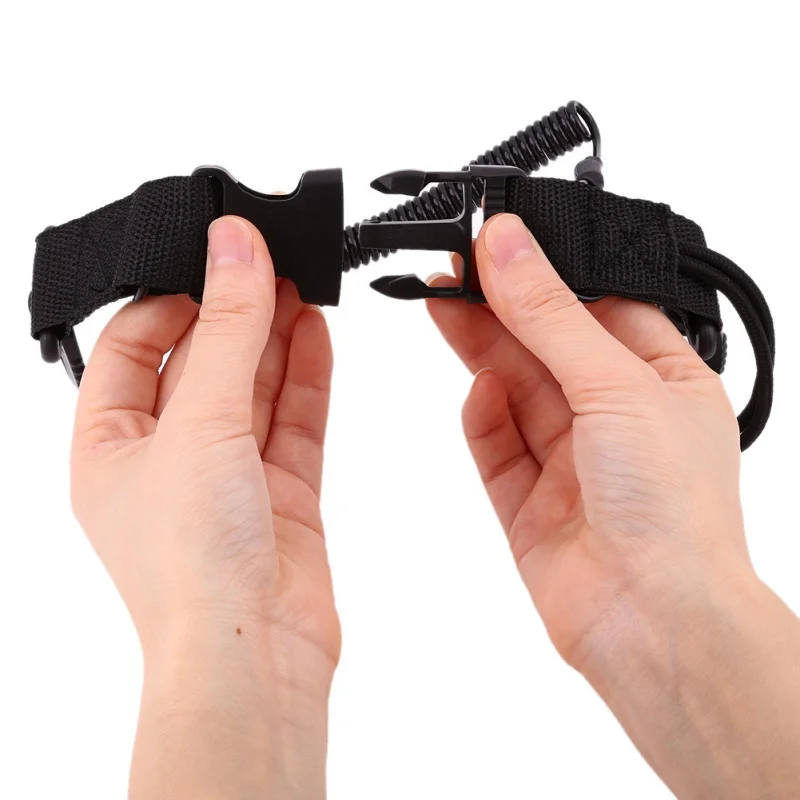 Black TPU &Nylon Buckle Clip Hook for Diving Camera Safety Scuba Diving Camera Elastic Lanyard Buckle Dive Photo Accessories Black TPU &Nylon Buckle Clip Hook for Diving Camera Safety Scuba Diving Camera Elastic Lanyard Buckle Dive Photo Accessories