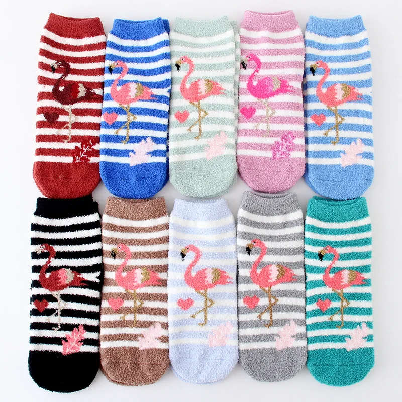 2 пары креативных бархатных женских носков кораллового цвета с героями мультфильмов зимние толстые теплые повседневные женские махровые Короткие носки в полоску с изображением животных и фламинго