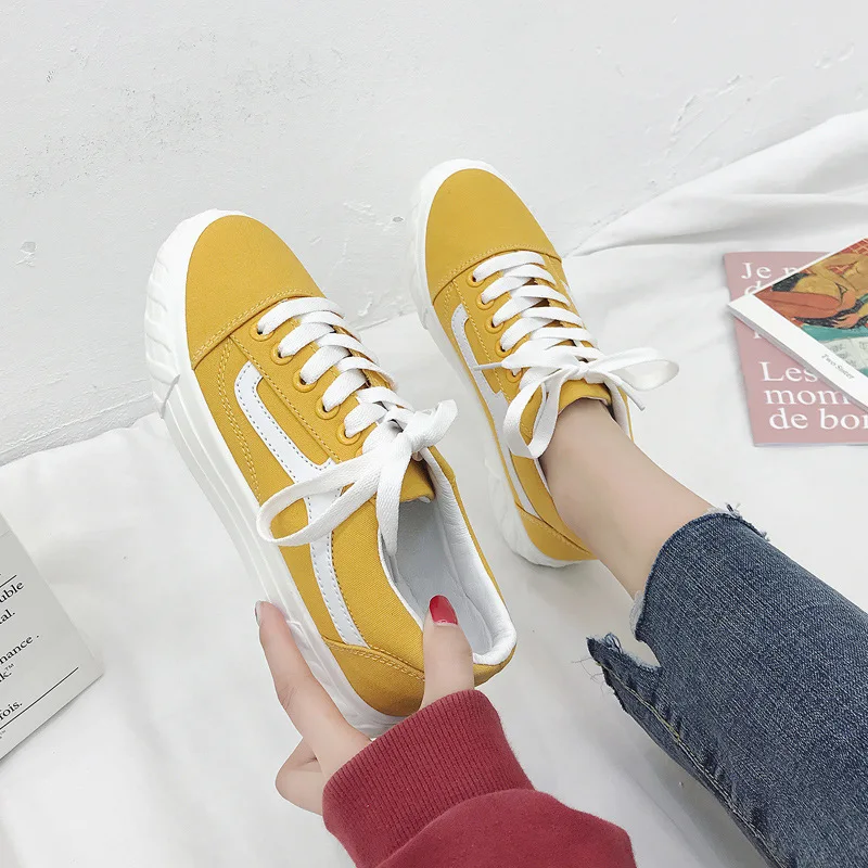 

Women's Casual Fashion New Soft Bottom White Shoes Solid Color Shallow Shoes Canvas Shoes Gilrs Sneakers Generation
