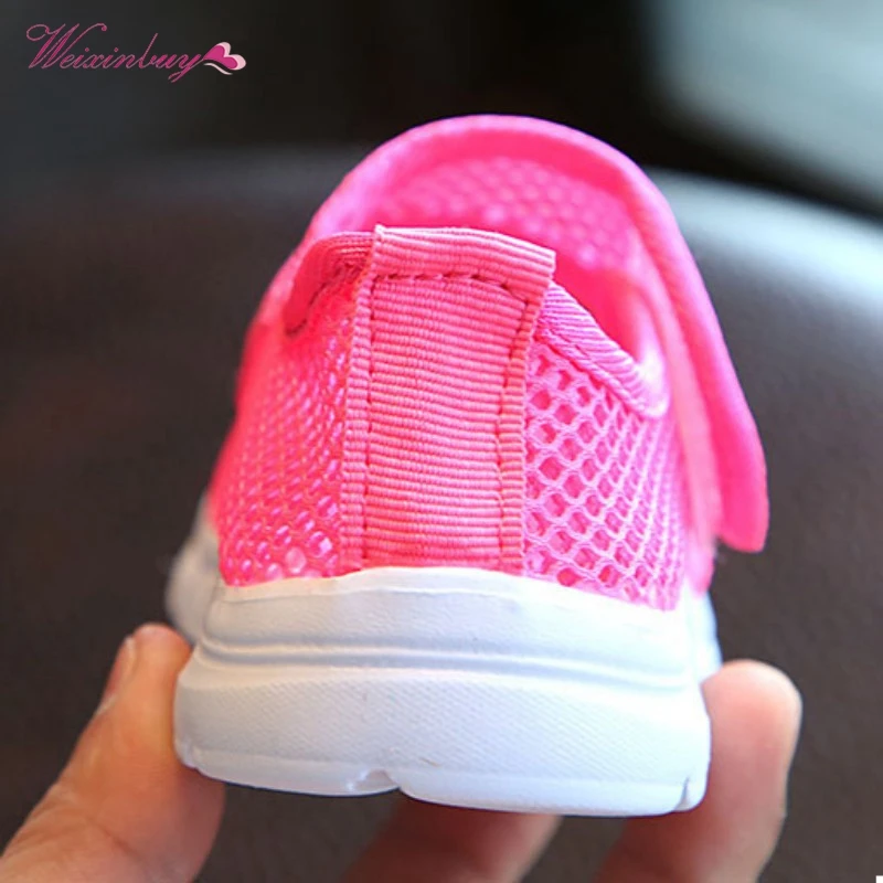 WEIXINBUY الأطفال قماش حذاء كاجوال صيف 2018 الأزياء الحلوى تنفس شبكة الاطفال رياضية بنين بنات أحذية رياضية 6 ألوان 2-11Y
