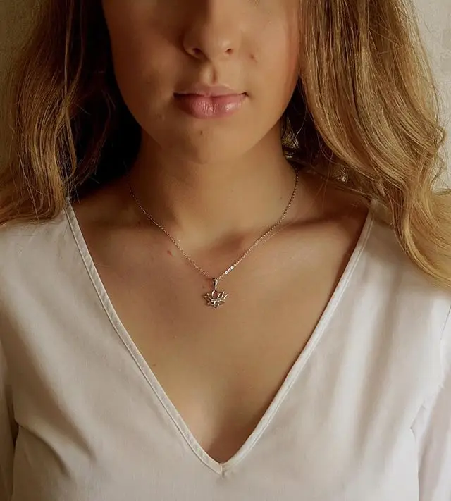 

2019 New arrived fashion fine 925 sterling silver high polished yoga jewelry pure silver women pendant lotus flower necklace