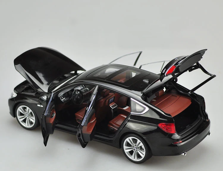 Игрушечный автомобиль из 1:18 сплава 535GT, модель спортивного автомобиля 5 серии GT, черный и белый цвета, авторизованные подлинные детские игрушки, оригинальная коробка