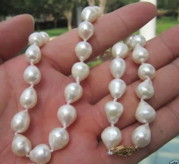 

Hot sale new Style >>>>>GENUINE 11-12mm south sea baroque white pearl necklace 14k Gold Clasp