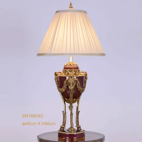 Goat Head Golden Copper Dark Red Porcelain Table Lamp Vintage Goat Head Golden Copper Dark Red Porcelain Table Lamp Vintage Beauty Design Light