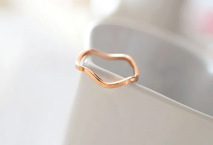 1651053426_2144496083