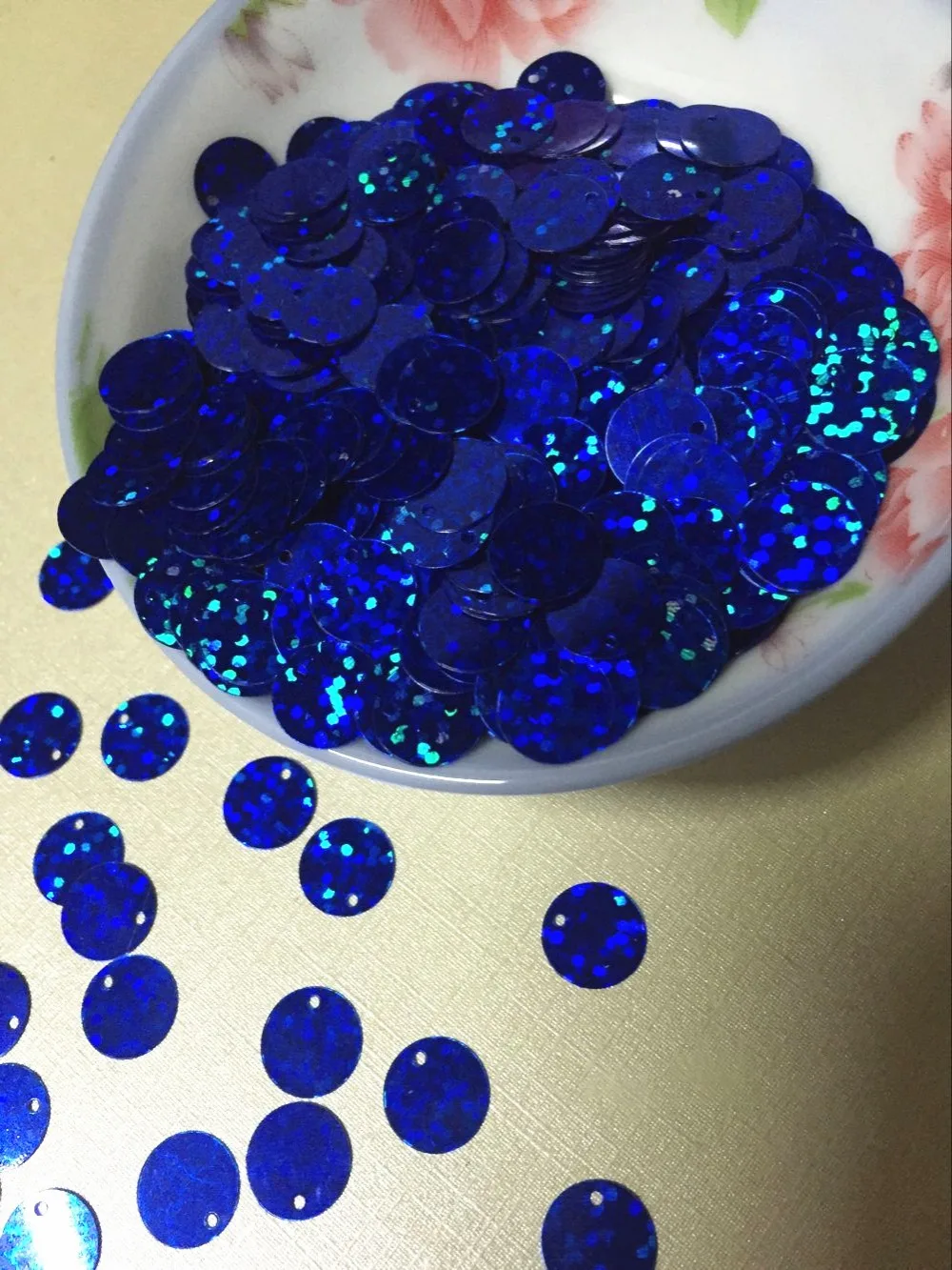 35g (1000pcs) Large Round Sequins 10mm PVC Sequin Flat Round Sequins