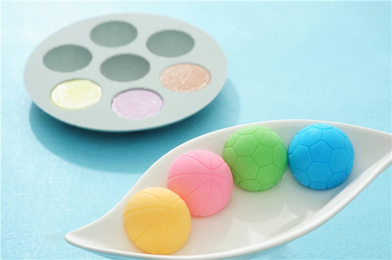 Footbale Basketball Silicone Cake Mold Chocolate Dessert Baking Tools Non-stick Cake Mold Jelly&Candy 3D Cake Decoration   (13)