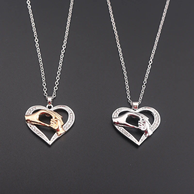 

RJ New Fashion Silver Mom Baby Hand in Hand Heart Necklaces Pendants High Quality Mother Ladys Women Necklace Mother's Day Gift