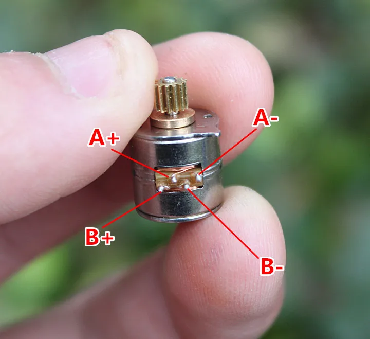 [] 50 шт. 10 мм маленький шаговый двигатель с медной шестерней, использование в цифровых камерах и других цифровых продуктов для бытовой техники