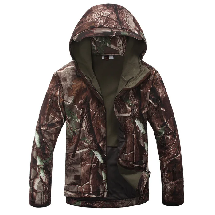 

The new shark skin soft shell jacket camouflage large leaves