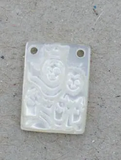 

Double Drilled 24pcs 8x11-15x20mm Genuine MOP Shell ,white shell Carved Ablong Rectangle Virgin Jesus Jewelry Beads
