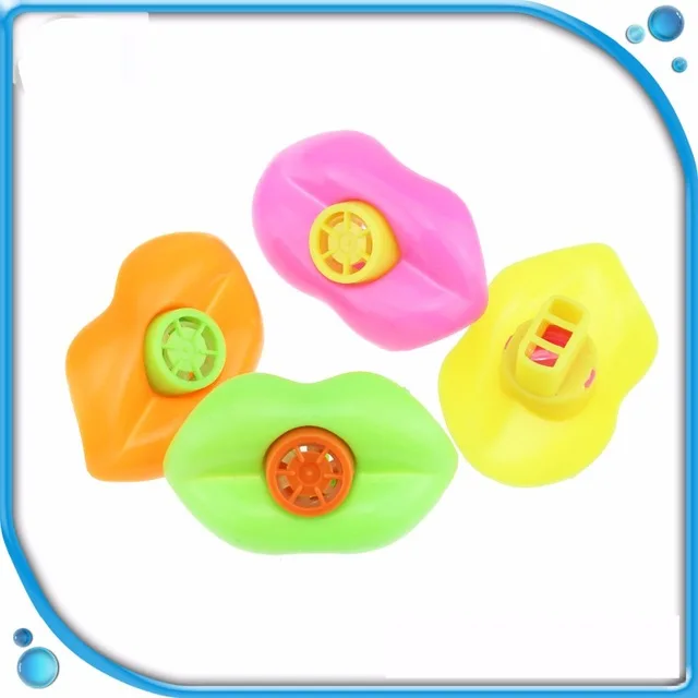

1pcs Mouth Lip Whistle Christmas Toy Decoration Funny Game Prize Plastic Whistle Party Toys Lucky Loot Whistle Lip Shape