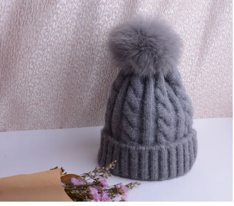 colorful-pom-pom-hat-_12