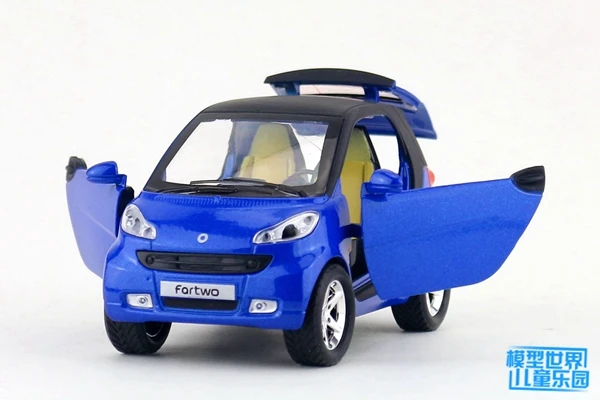 1:32 Масштаб/Литье под давлением модель/Smart Fortwo SUV спортивный автомобиль/освещение и музыка/игрушка для детского подарка/Набор для обучения/Вытяжка