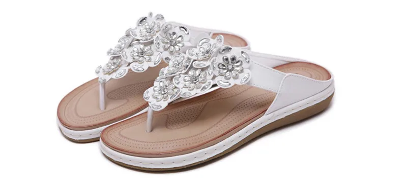 New 2019 ethnic women's sandals cross-border bohemian rhinestones large size comfortable flat shoes beach shoes (11)