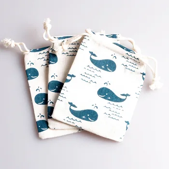 

100pcs 9x12cm printing Cotton Linen Jewelry Gift Bags Drawstring Storages Bags Wedding Christmas Party Jewelry Gift Packing Bags