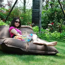 Водонепроницаемый коричневого цвета на открытом воздухе кресло-кровать с тонкими полосками