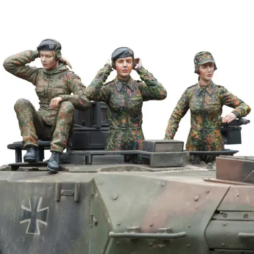 1/16 120mm Bundeswehr Female Tank Crew 120mm toy Resin Model Miniature Kit unassembly Unpainted