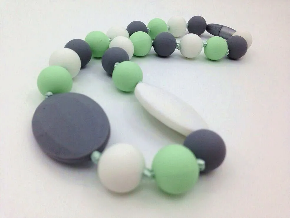 

hot!!!10pcs/lot Baby Silicone Teething Necklace - Silicone Nursing kid Necklace - Baby wearing Necklace - Chew Necklace - Chew