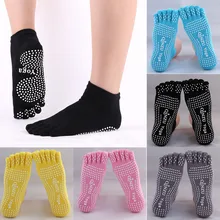 Женские теплые Нескользящие массажные нескользящие носки для тренажерного зала, короткие носки с полным захватом, аксессуары для фитнеса, теплые носки в горошек