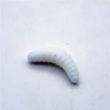 Hot sale 10 pcs 2cm Smell hand pole bait fishing lure soft bread bug bionic grubs trout lure soft bait hot fishing