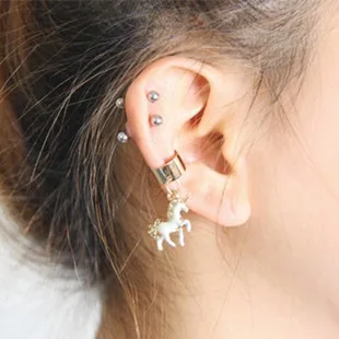 

MAOKE new fashion South Korea's Pink Painted Unicorn small Ear clip for woman Gifts