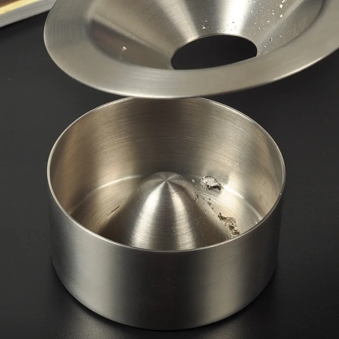 Soot Cylinder Windproof Home Ash Tray Cinzeiro Cigar Ashtray Metal