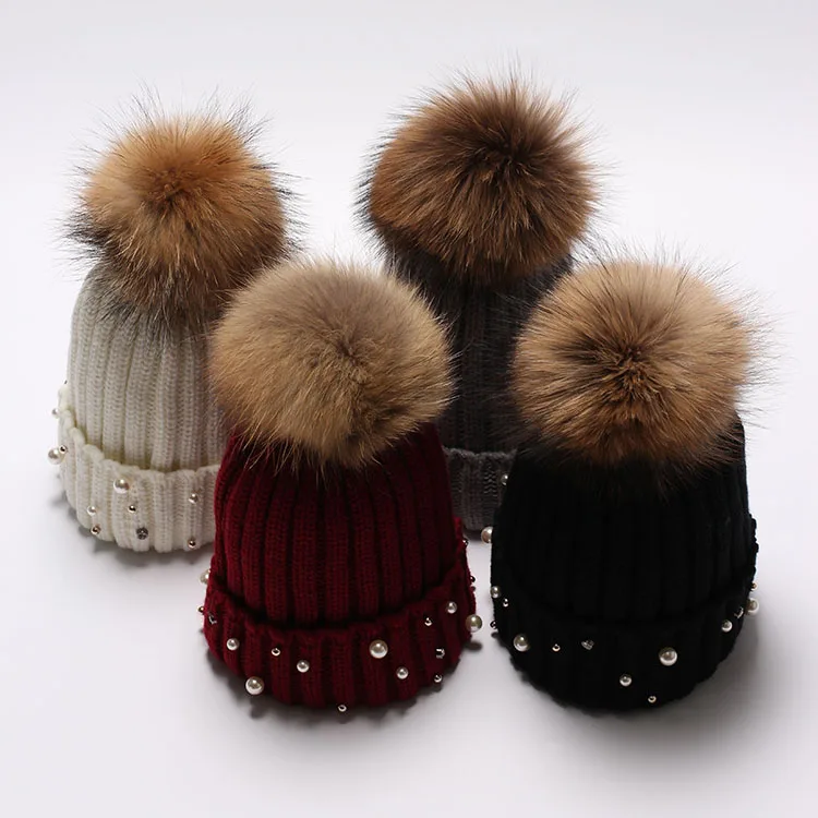 

Hat New Autumn and Winter Wool Raccoon Big Hair Ball Leisure Wild Pearl High - End Baseball Cap