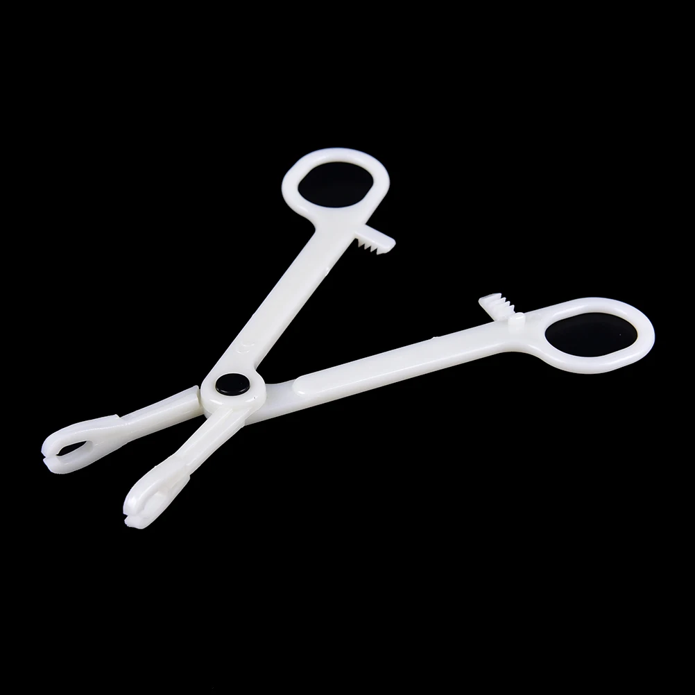 

1Pcs Professional Plastic Disposable Body Piercing Plier Body Ear Lip Navel Nose Tongue Piercing Forcep Tool Round Open Clamp