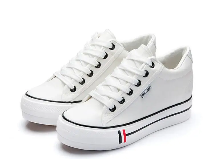 

Spring and summer casual shoes Thick crust low to help style Canvas shoes within the higher woman's shoe