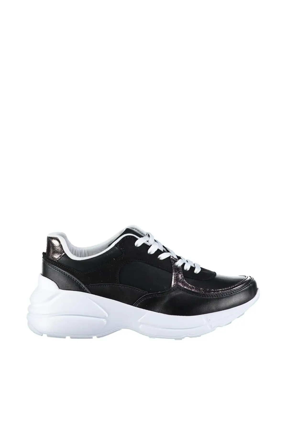 

Trendyol Black Women Sneaker TAKAW20SN0010