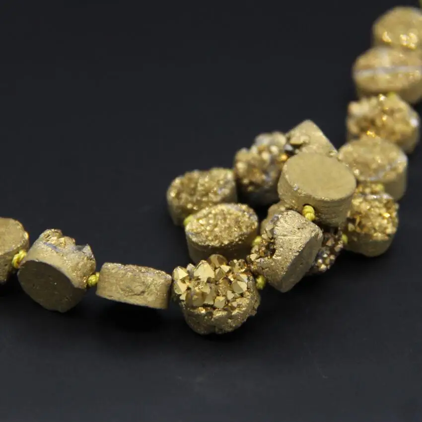 16PCS/strand Titanium Gold Raw Quartz Geode Drusy Flat Round Cabochon Beads,Roug Agates Crystal Druzy Coin Slab Nugget Pendant