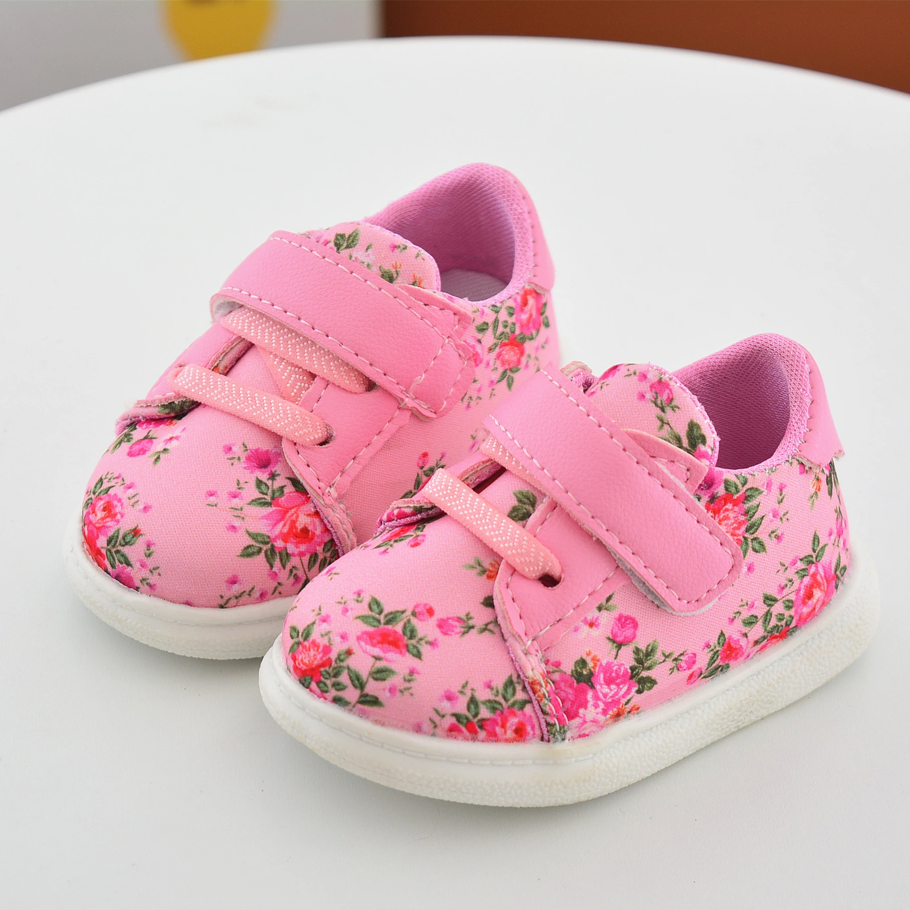 Kleinkind Baby Madchen Schuhe Rosa Cotton Strap Lassige Newborn Madchen Sneaker Weiche Sohle Madchen Einzelnen Schuhe Prinzessin Schuhe Baby Girl Shoes Pink Infant Baby Girl Shoesbaby Girl Shoes Aliexpress