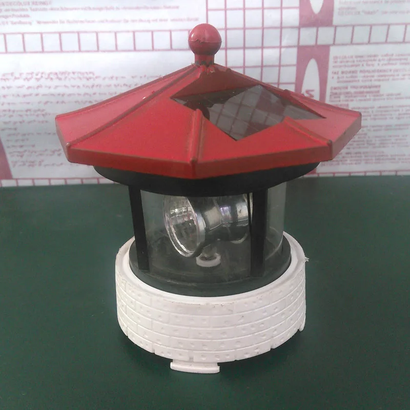 

Solar Powered Lighthouse with Rotating Lamp Bulb Garden Ornament Patio Light TN88