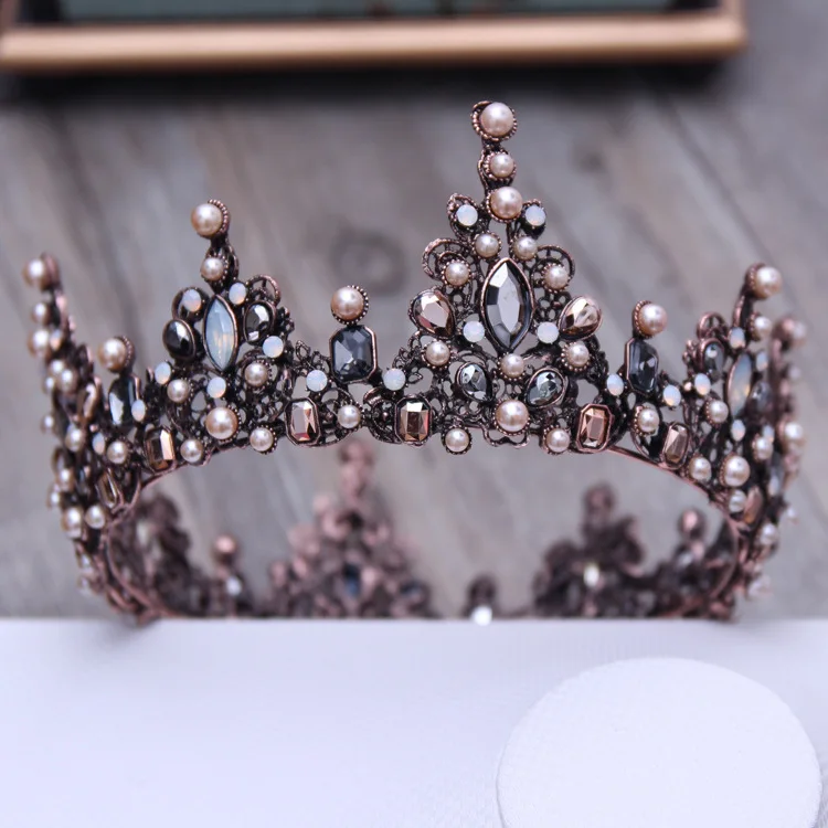 Preise Vintage Barock Tiara Vintage Geometrische Perlen Tiaras Kronen Haarband Royal Queen Stirnband für Frauen Weihnachten Party Haar Schmuck