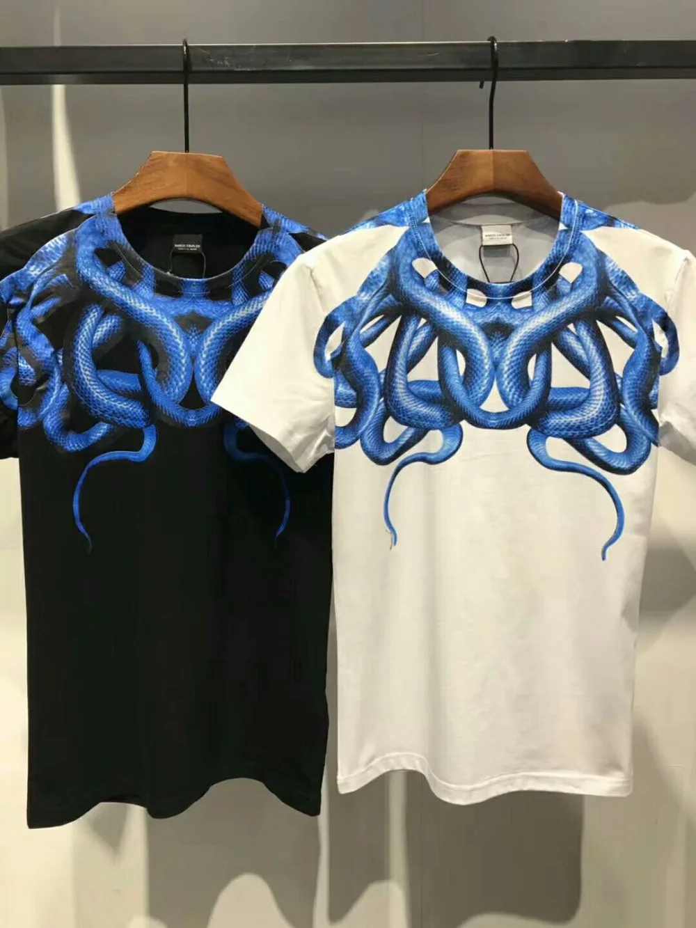 Бренд Marcelo Burlon футболки Для мужчин женщин 1:1 3D Цвет со змеиным принтом MB Kanye