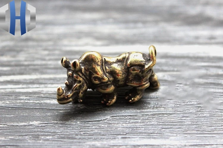 

Solid Brass Rhinoceros EDC Keychain Pendant Keychain Zipper Head Accessories