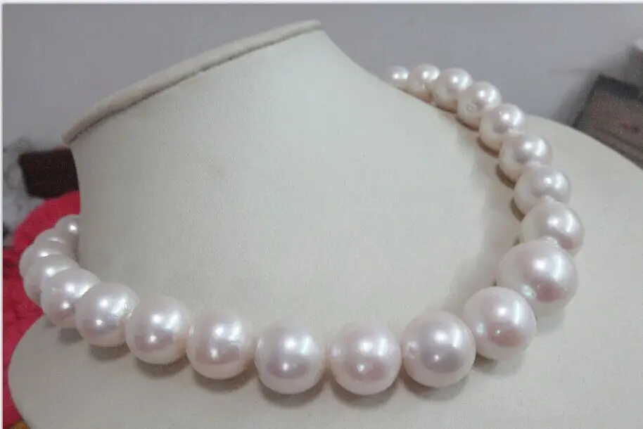 

FREE SHIPPING HOT sell new Style >>>> elegant 12-13mm south sea white round pearl necklace 17"925silver